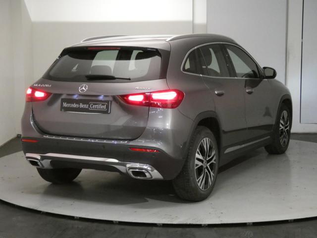 Mercedes Benz Gla image 8