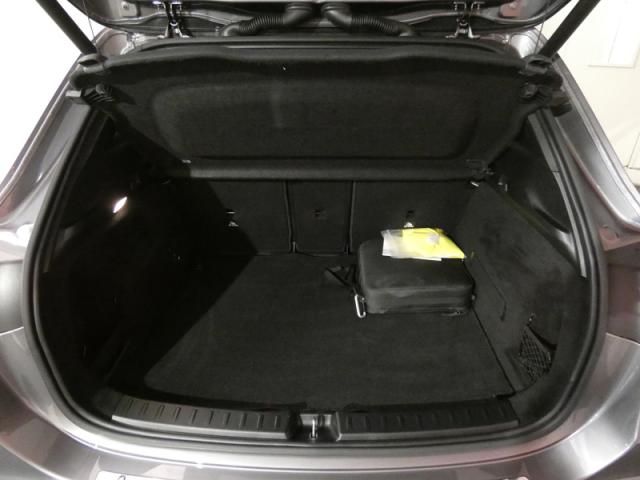 Mercedes Benz Gla image 7