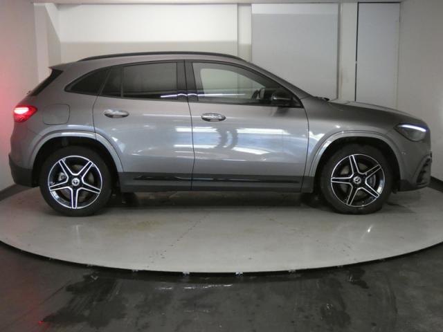 Mercedes Benz Gla image 7