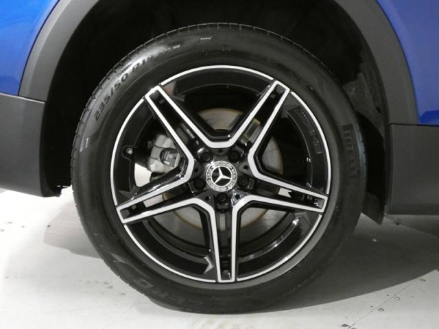 Mercedes Benz Glb image 9
