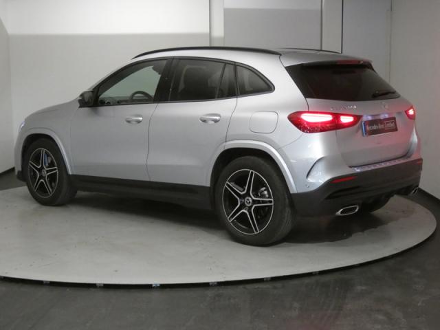 Mercedes Benz Gla image 6