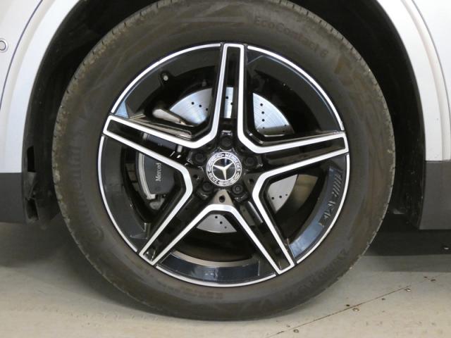 Mercedes Benz Gla image 2
