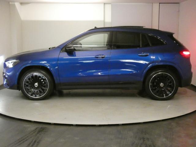 Mercedes Benz Gla image 1