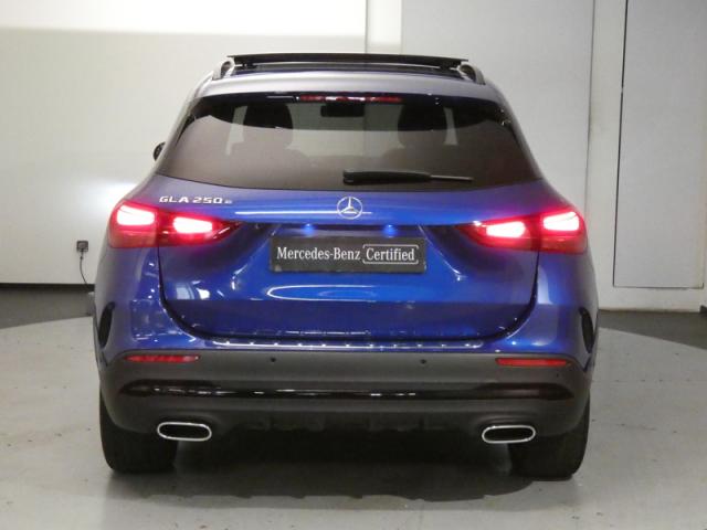 Mercedes Benz Gla image 8