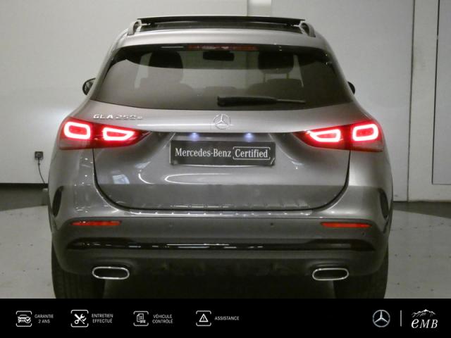 Mercedes Benz Gla image 5