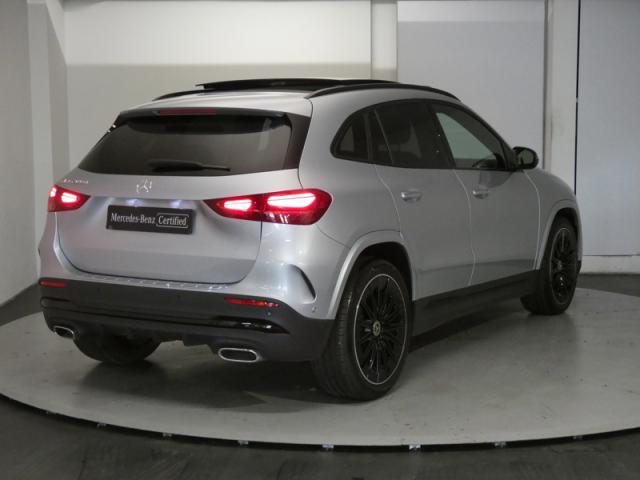 Mercedes Benz Gla image 2