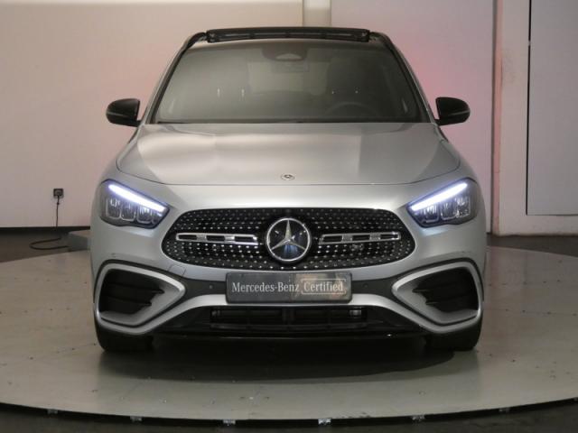Mercedes Benz Gla image 1