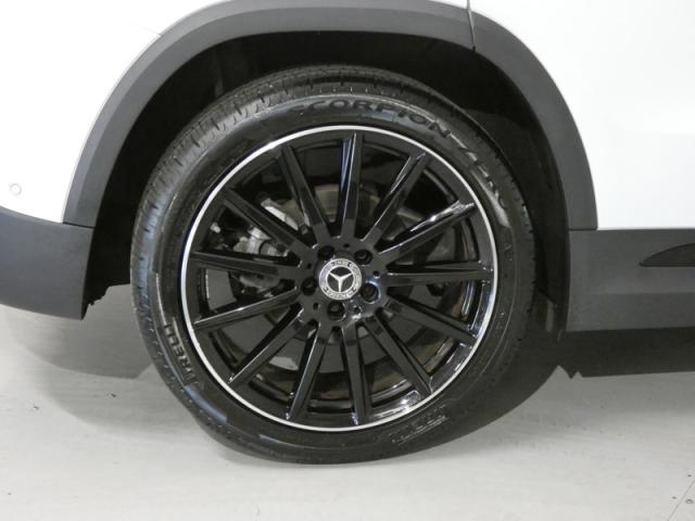 Mercedes Benz Gla image 6
