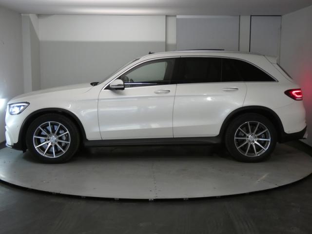 Mercedes Benz Glc image 9