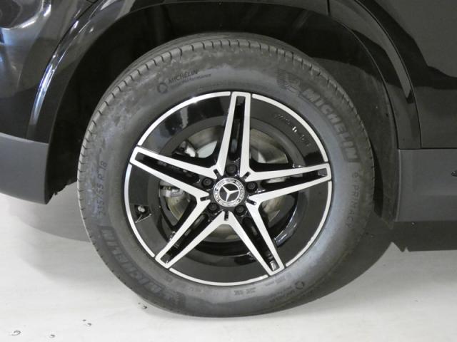 Mercedes Benz Eqa image 6