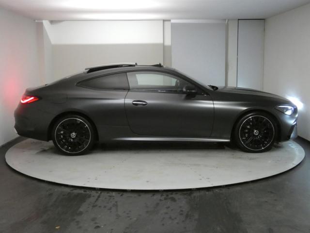 Mercedes Benz Cle image 8