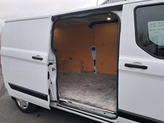 Ford Transit Custom image 7