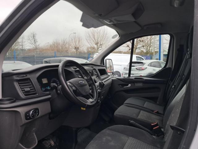 Ford Transit Custom image 5