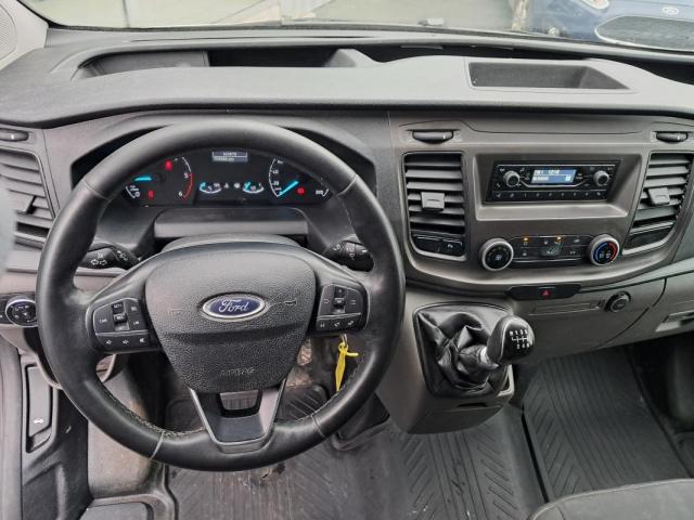 Ford Transit Custom image 4