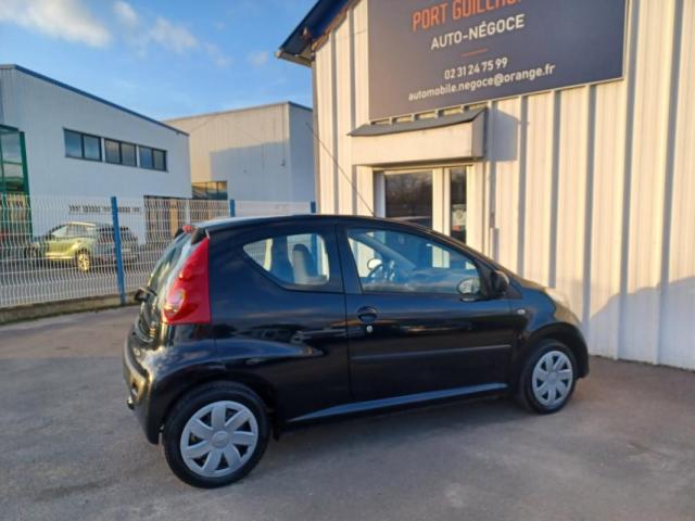 Peugeot 107 image 1