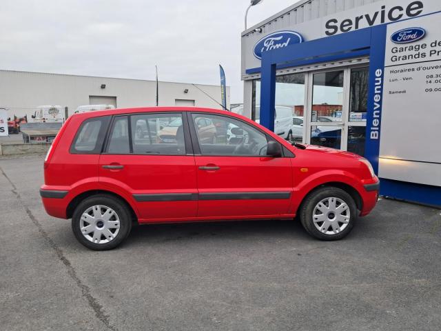 Ford Fusion image 4