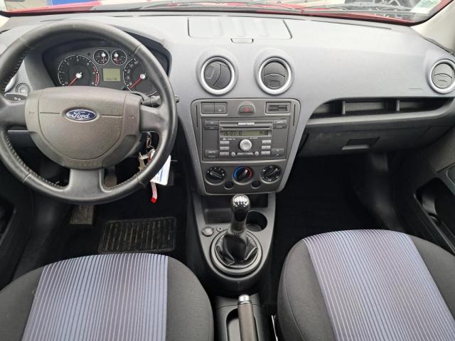 Ford Fusion image 8