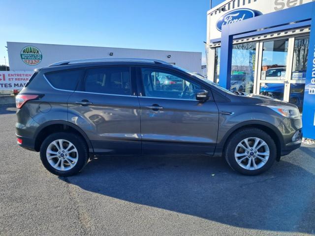 Ford Kuga image 2