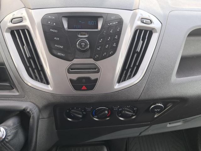 Ford Transit Custom image 8