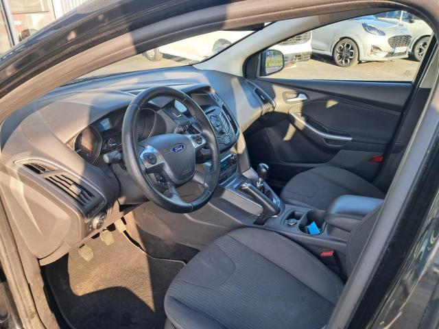 Ford Focus image 8