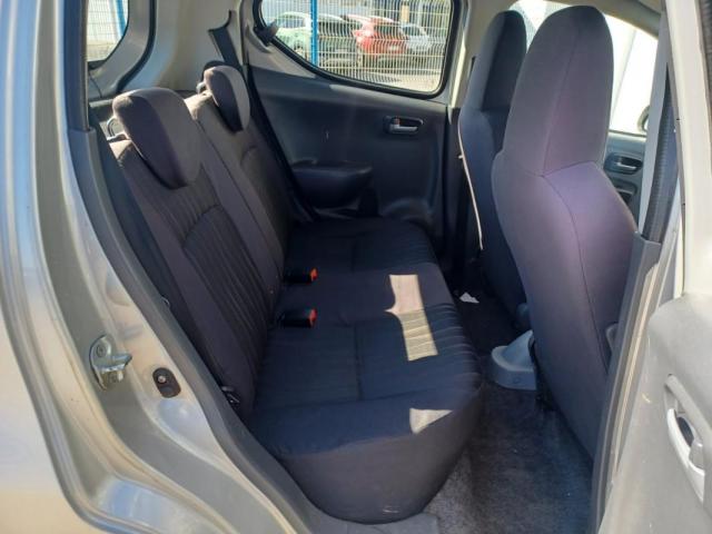 Nissan Pixo image 6
