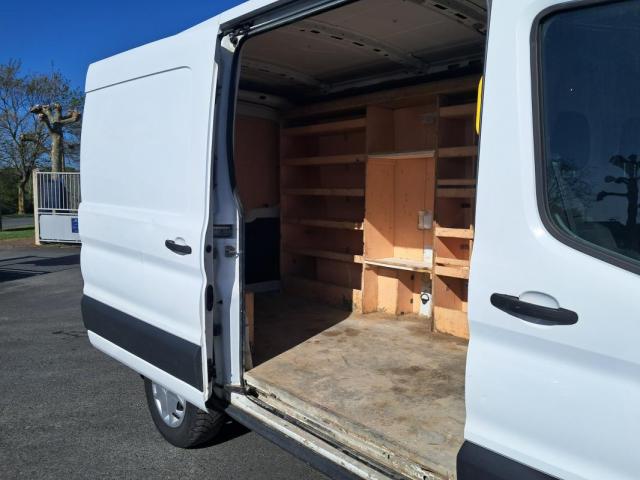 Ford Transit 2t image 9