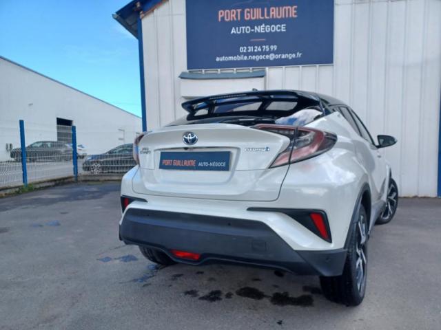 Toyota C-Hr image 1