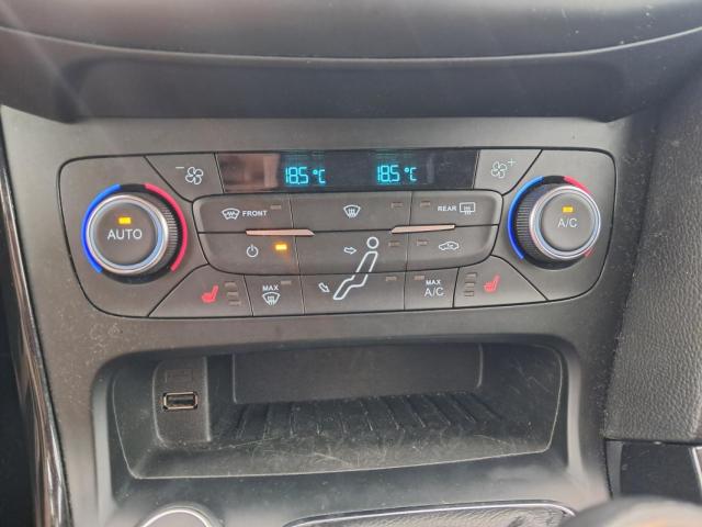 Ford Focus image 6