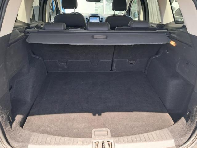 Ford Kuga image 5