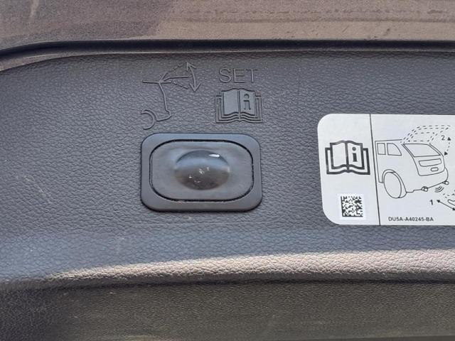 Ford Kuga image 2