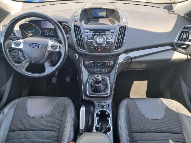 Ford Kuga image 2