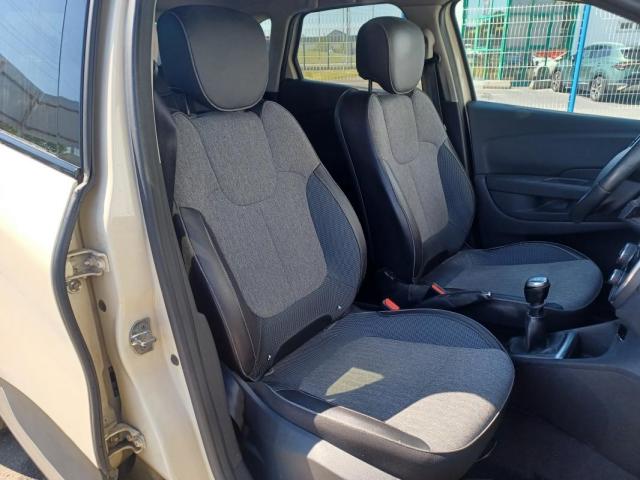 Renault Captur image 8