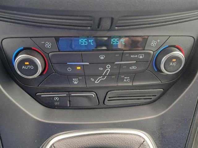 Ford C-Max image 8