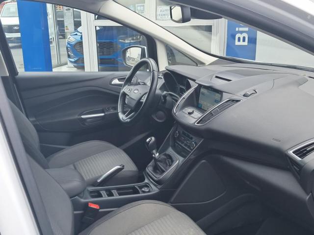 Ford C-Max image 1