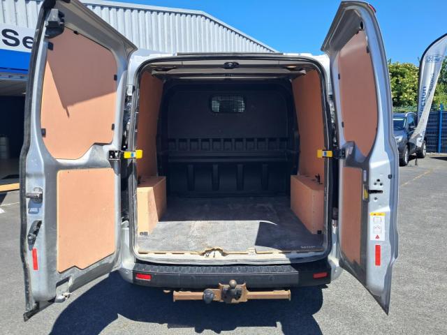 Ford Transit Custom image 2