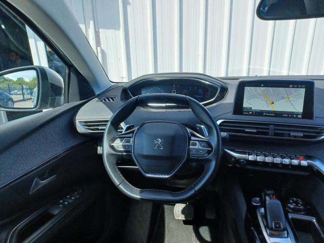 Peugeot 3008 image 2