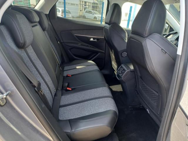 Peugeot 3008 image 3