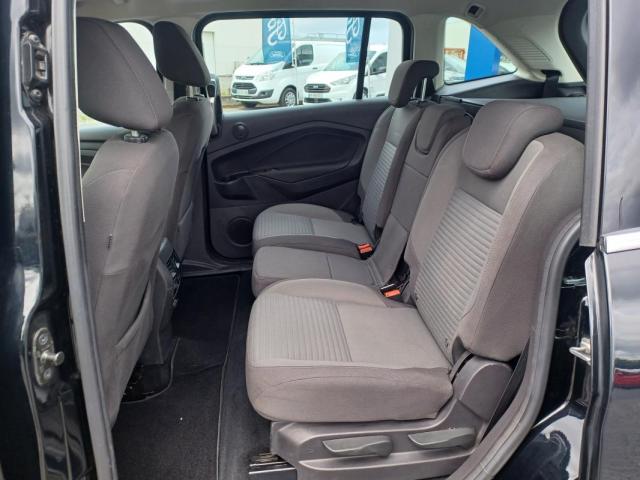 Ford C-Max image 7