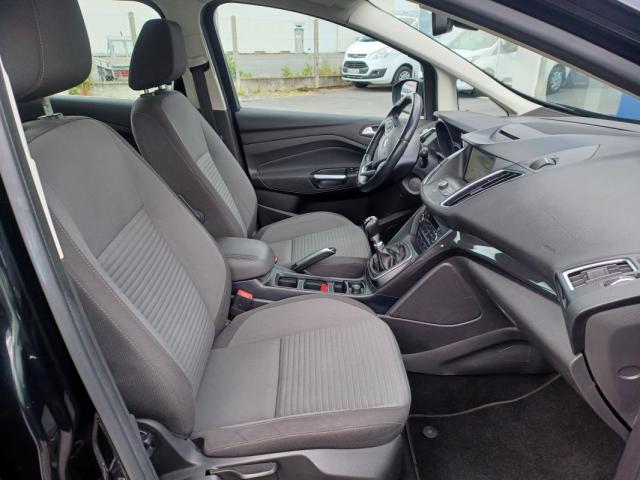 Ford C-Max image 8