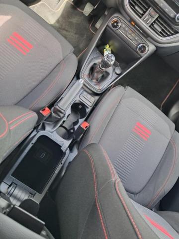 Ford Fiesta image 2
