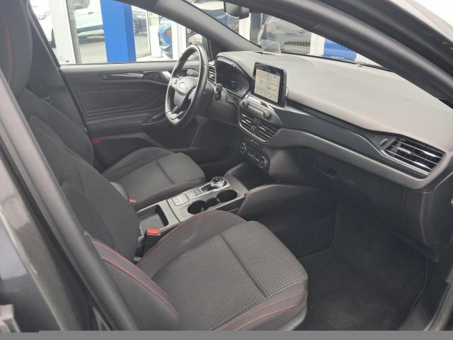 Ford Focus image 7