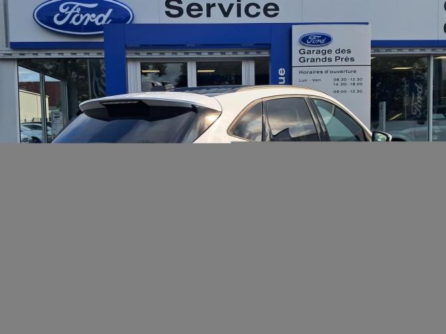 Ford Kuga image 9