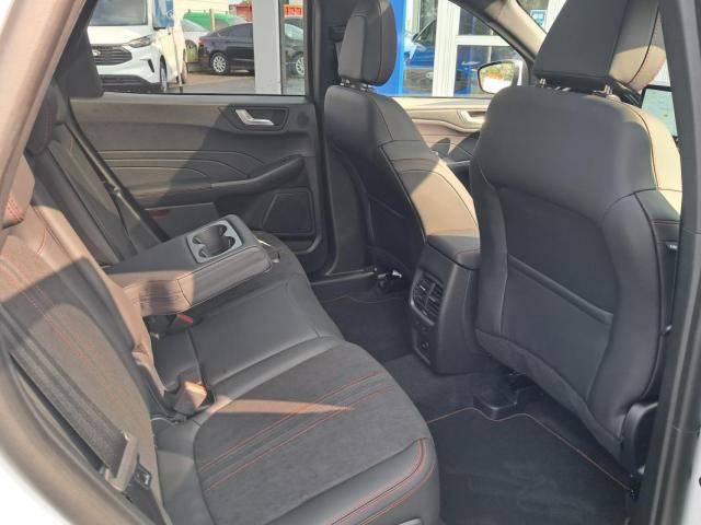 Ford Kuga image 5