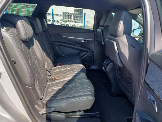 Peugeot 5008 image 4