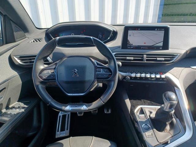 Peugeot 5008 image 8