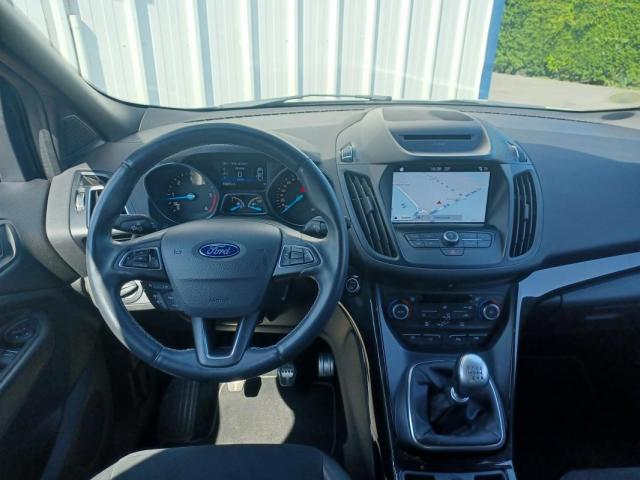 Ford Kuga image 5