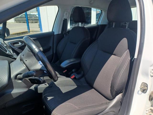 Peugeot 208 image 4