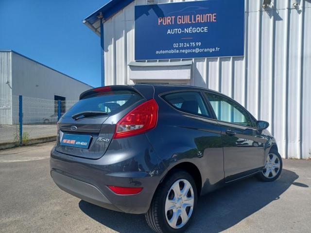 Ford Fiesta image 8