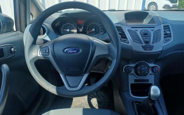 Ford Fiesta image 5