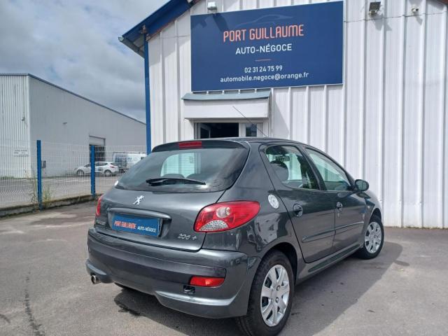 Peugeot 206+ image 4